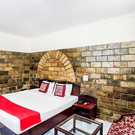 Hotel Oscar Regency Panchkula Exteriér fotografie
