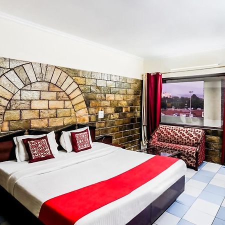 Hotel Oscar Regency Panchkula Exteriér fotografie