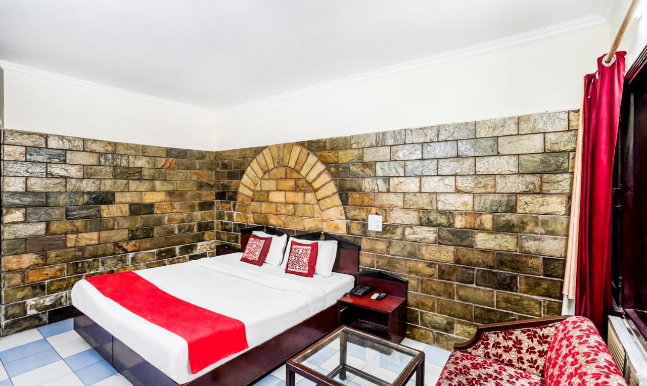 Hotel Oscar Regency Panchkula Exteriér fotografie