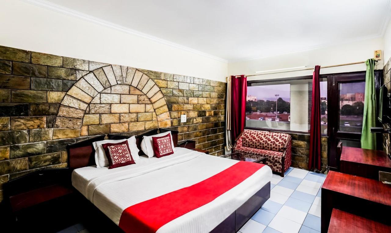 Hotel Oscar Regency Panchkula Exteriér fotografie